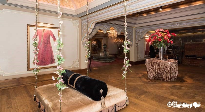 نمایی از محوطه لابی هتل